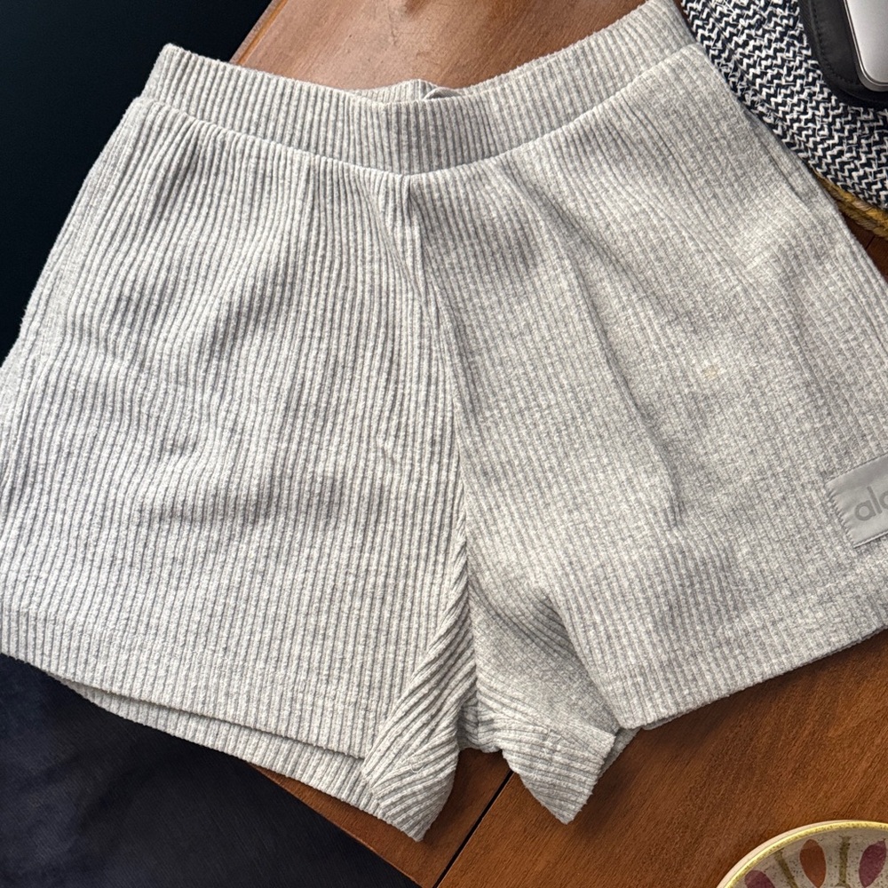 ALO Yoga Light Gray Ribbed Athletic Shorts